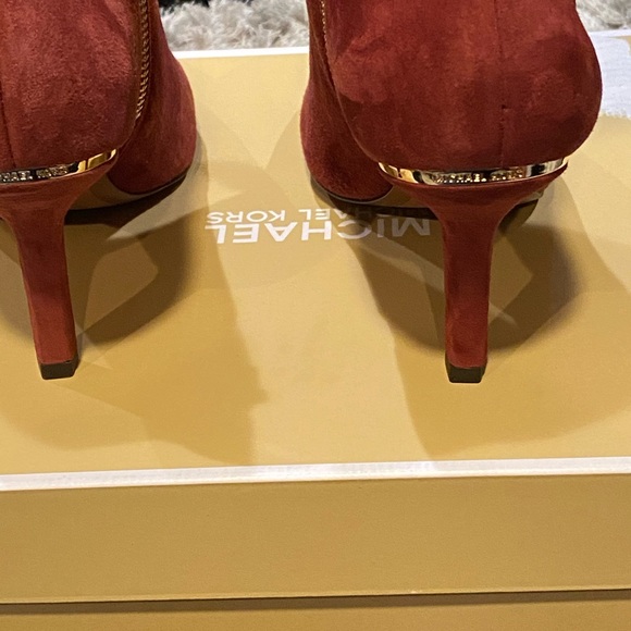 Michael Kors booties - Picture 4 of 9